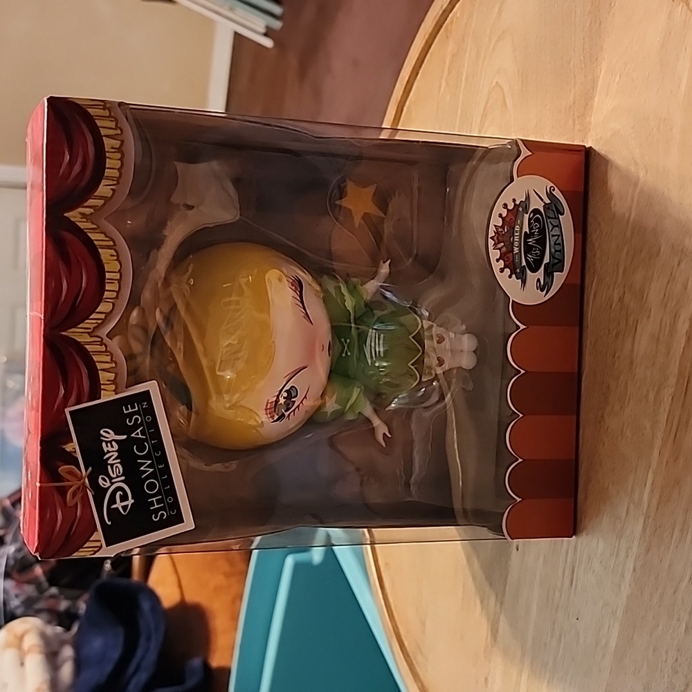 Disney Miss Mindy figurine